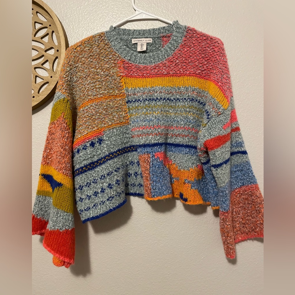 A medium long sleeve crop top sweater